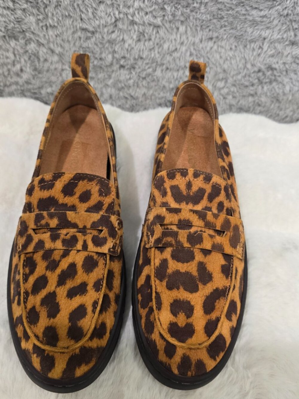 Vionic Uptown Loafer Tan Leopard Suede Women's Sizes NEW Mature Comfort - Picture 5 of 16
